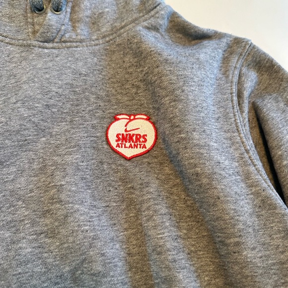 Nike SNKRS Atlanta exclusive hoodie size small - Picture 2 of 4